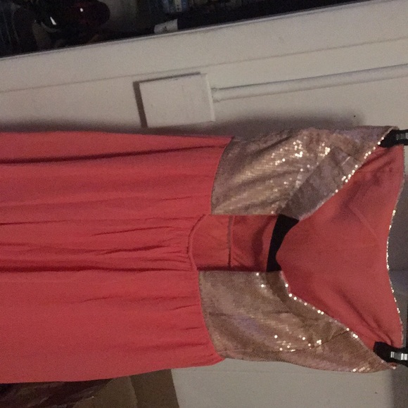 Rose gold sequin and pink dress - Picture 3 of 6